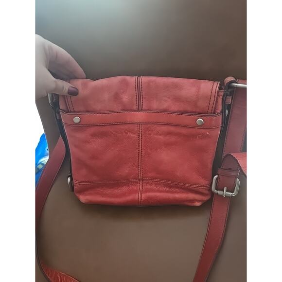 Fossil Maddox Long Love Red Leather Adjustable Sling Crossbody Bag Purse - Picture 7 of 9